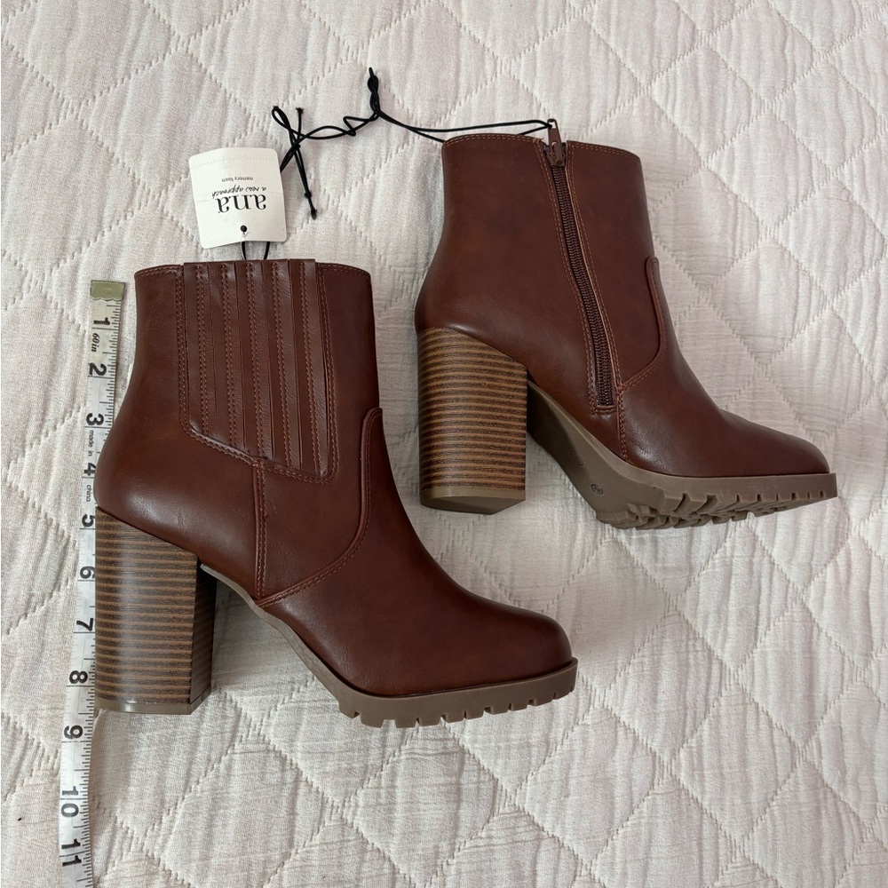 A.N.A Brown Ankle Booties Sz 8 NWT | - Picture 4 of 8